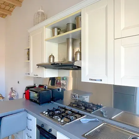 Luna Sul Porto Seaview - Bright And Spacious Flat In Nettuno, Steps From The Marina, Beaches, And Train Station
