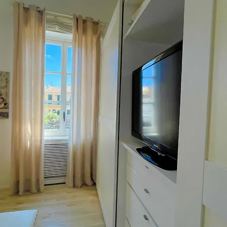 Apartment Luna Sul Porto Seaview - Bright And Spacious Flat In Nettuno, Steps From The Marina, Beaches, And Train Station