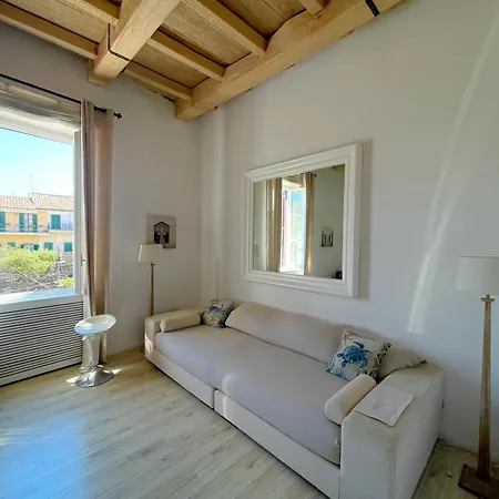 Luna Sul Porto Seaview - Bright And Spacious Flat In Nettuno, Steps From The Marina, Beaches, And Train Station Nettuno